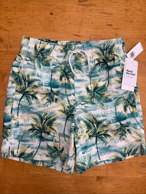 Boy’s NWT Old Navy Swim Trunks - Size Medium (8)